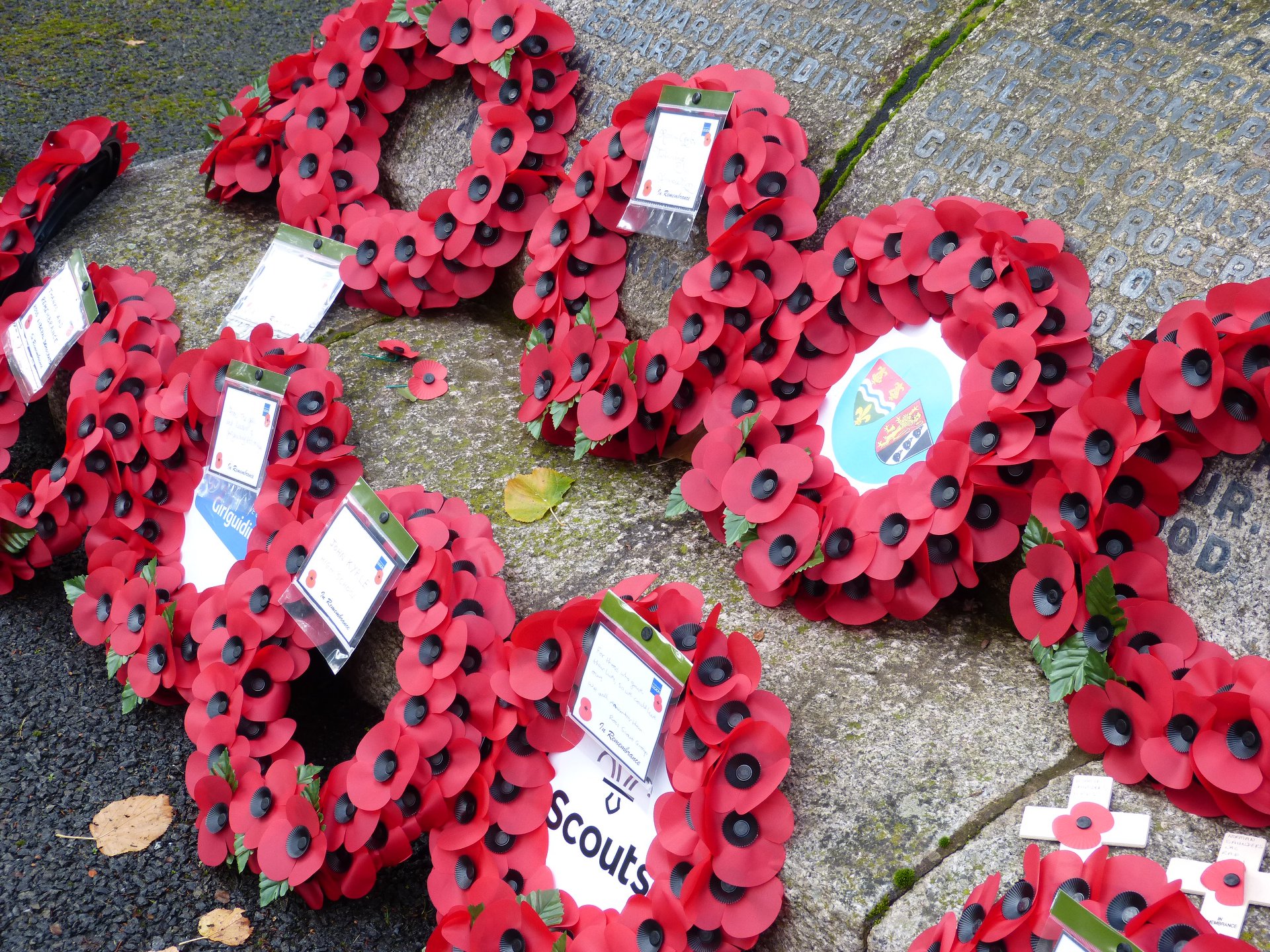 Poppy wreaths lay at Ross-on-Wye War Memorial