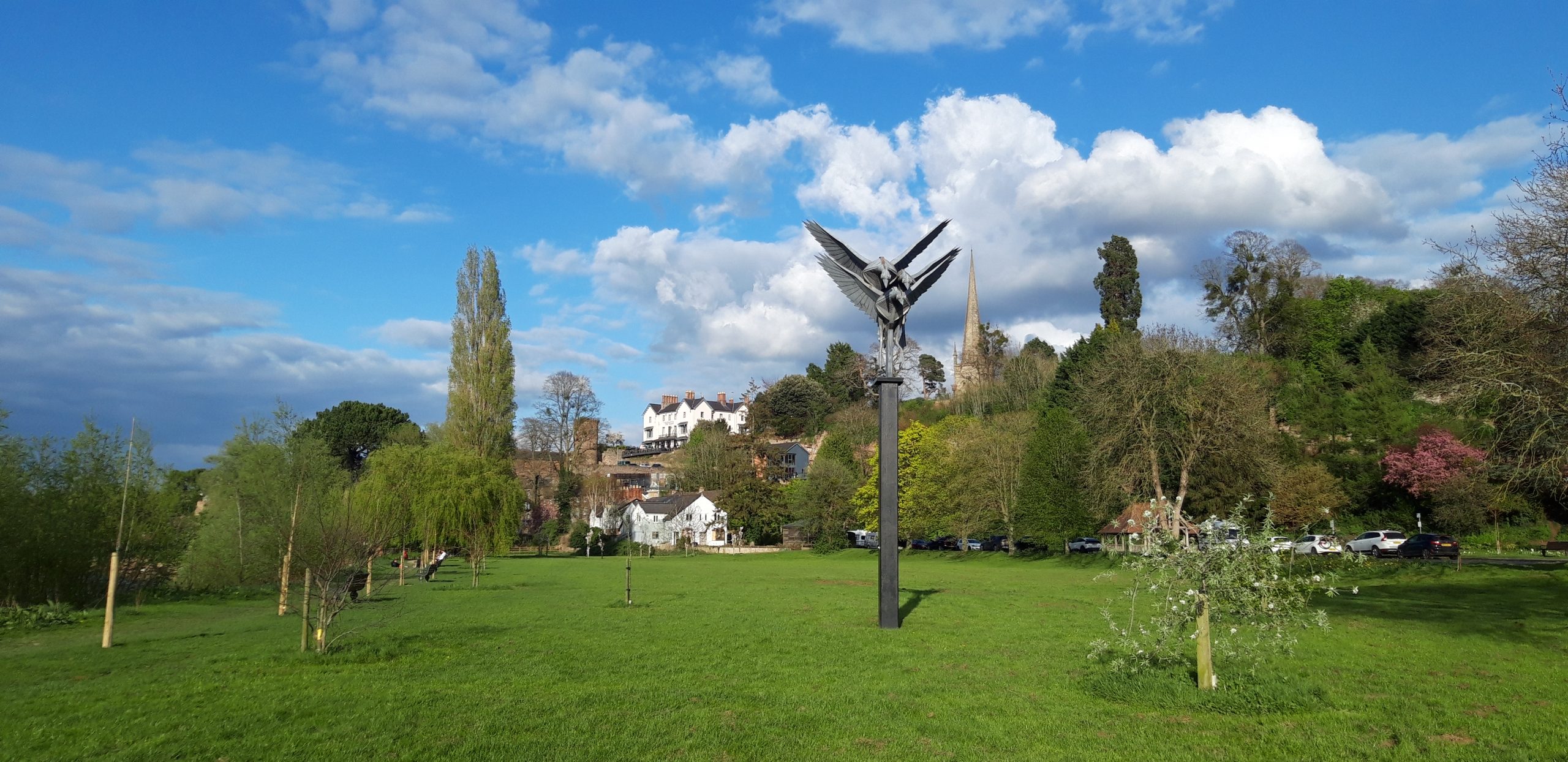 Long Acre meadow with Walenty Pytel metal sculptures